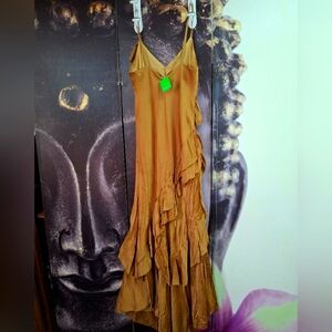 Elegant Gold Evening Dress